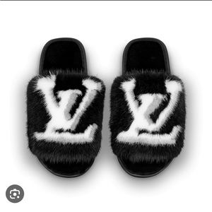 Flat Faux Fur Home Slippers